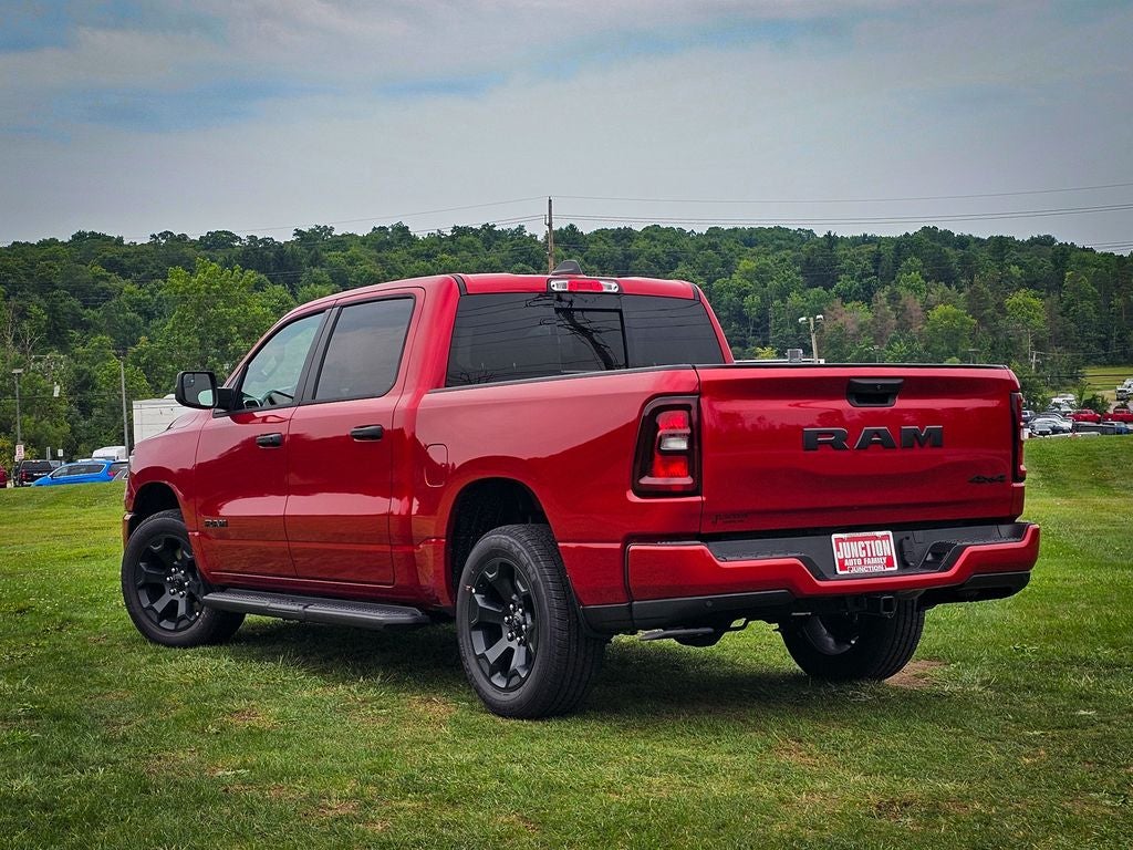 2026 RAM 1500 RAM 1500 EXPRESS CREW CAB 4X4 5'7' BOX