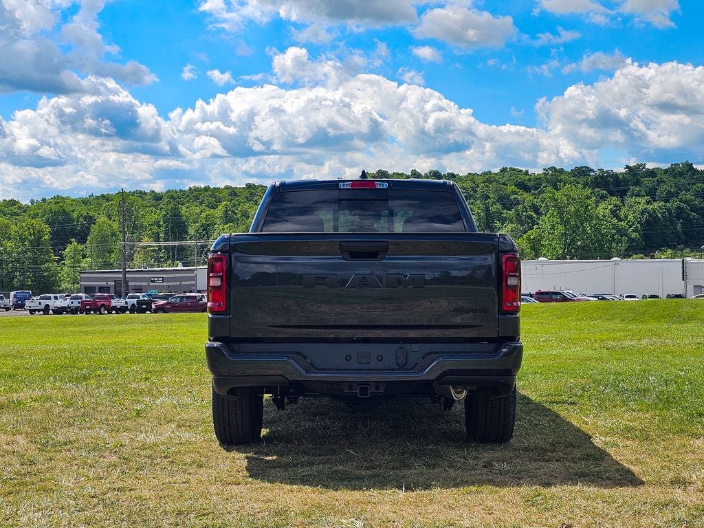 2026 RAM Ram 1500 RAM 1500 EXPRESS CREW CAB 4X4 5'7' BOX