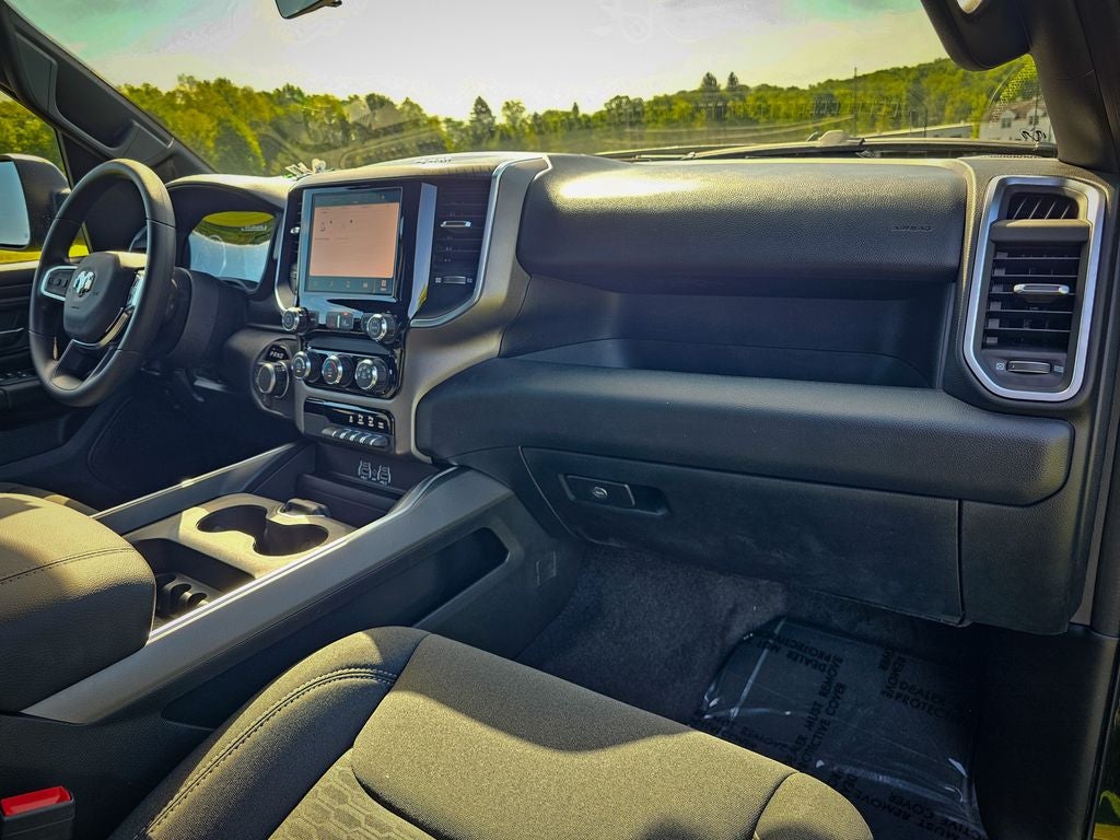 2026 RAM Ram 1500 RAM 1500 EXPRESS CREW CAB 4X4 5'7' BOX