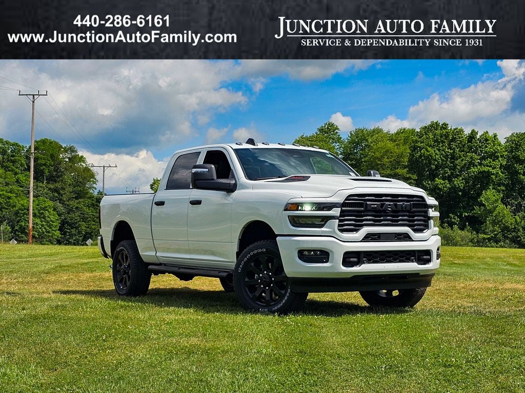 2026 RAM Ram 2500 RAM 2500 BLACK EXPRESS CREW CAB 4X4 6'4' BOX