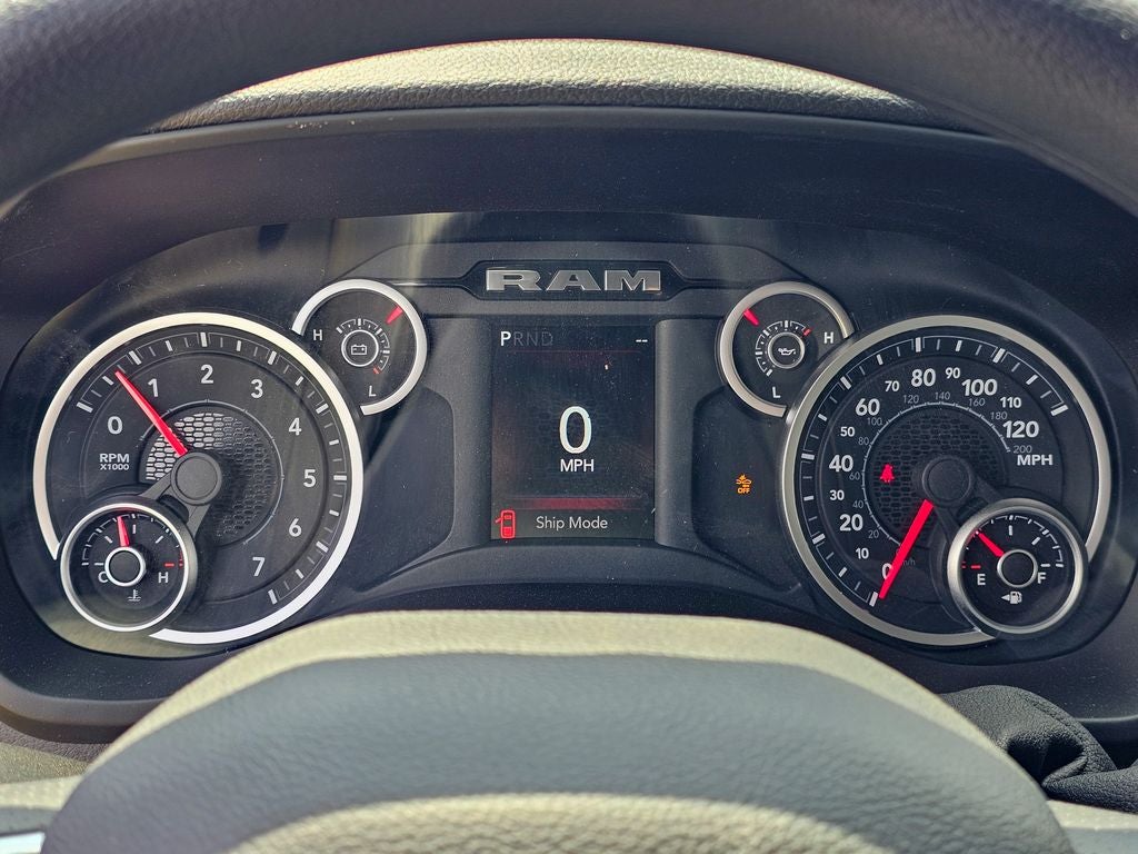 2026 RAM Ram 2500 RAM 2500 BLACK EXPRESS CREW CAB 4X4 6'4' BOX