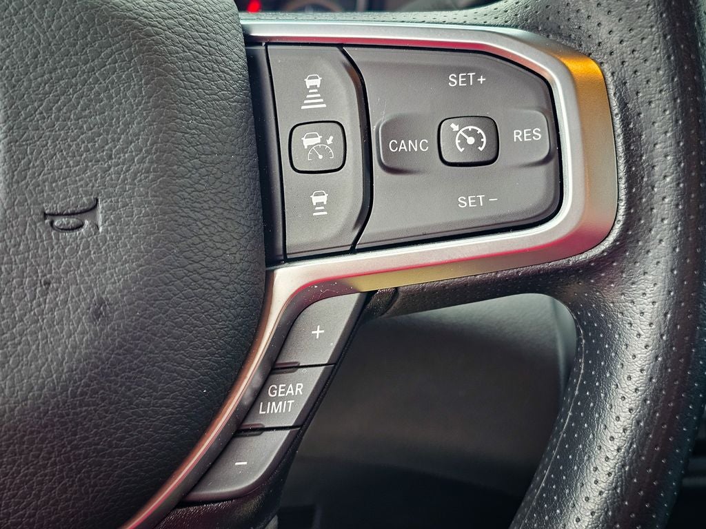 2025 RAM 2500 Tradesman Crew Cab 4x4 6'4' Box