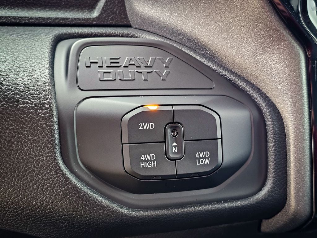 2025 RAM 2500 Tradesman Crew Cab 4x4 6'4' Box