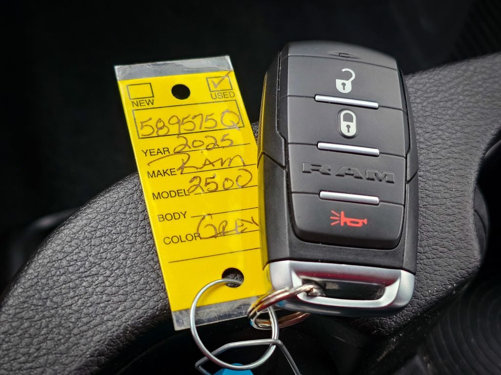 2025 RAM 2500 Tradesman Crew Cab 4x4 6'4' Box
