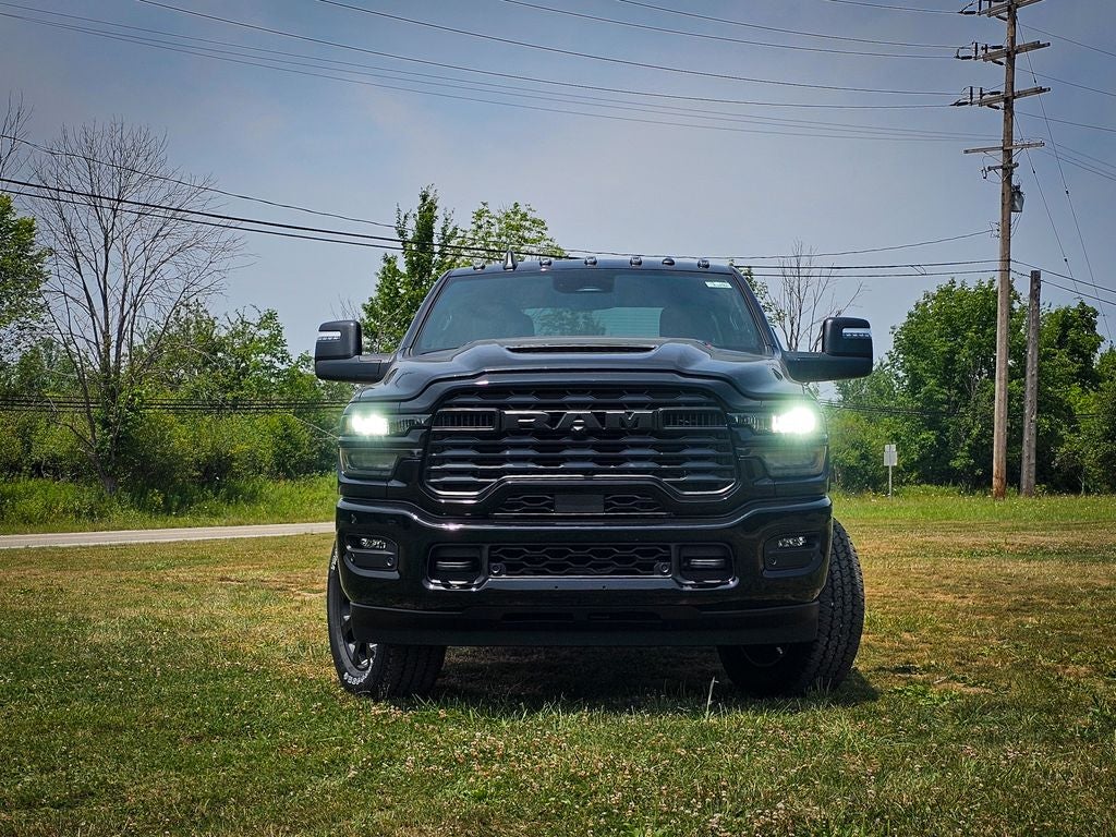 2026 RAM Ram 2500 RAM 2500 BLACK EXPRESS CREW CAB 4X4 6'4' BOX