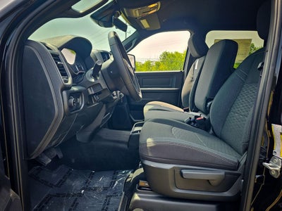 2026 RAM Ram 2500 RAM 2500 BLACK EXPRESS CREW CAB 4X4 6'4' BOX