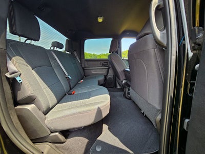 2026 RAM Ram 2500 RAM 2500 BLACK EXPRESS CREW CAB 4X4 6'4' BOX