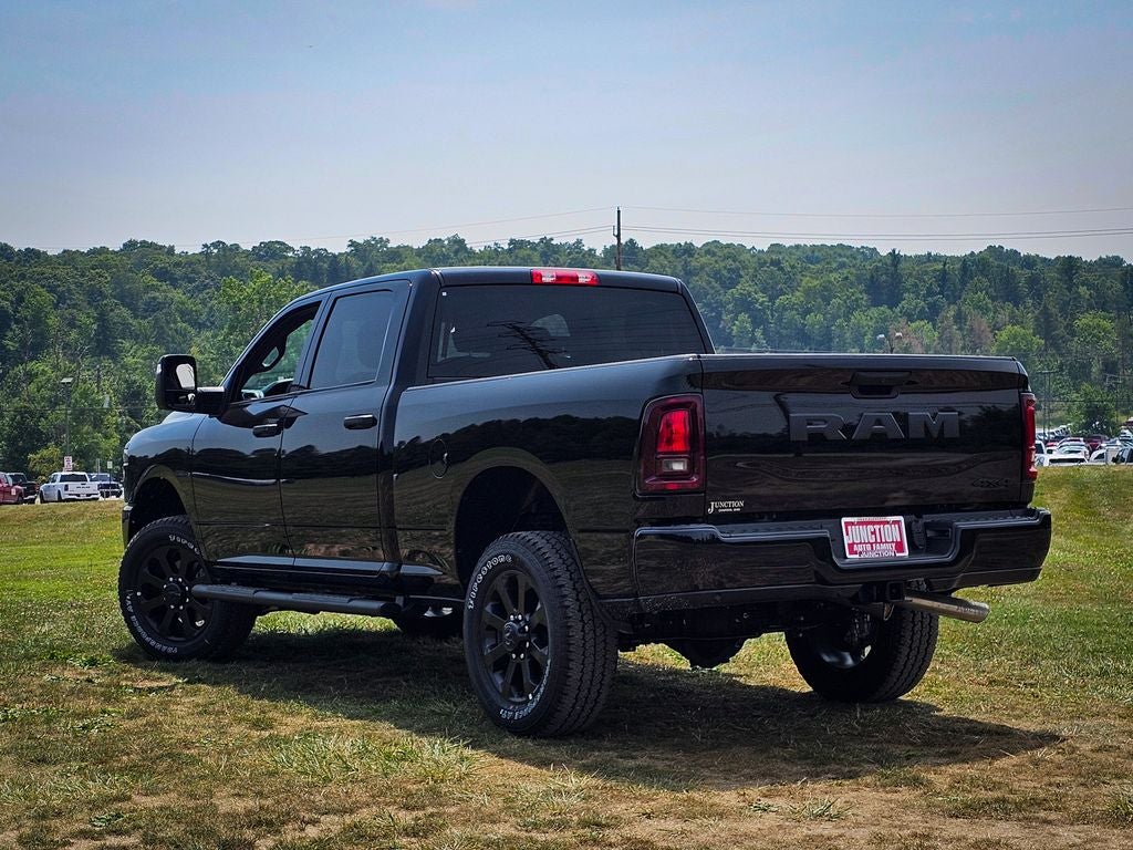 2026 RAM Ram 2500 RAM 2500 BLACK EXPRESS CREW CAB 4X4 6'4' BOX