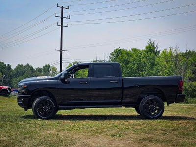 2026 RAM Ram 2500 RAM 2500 BLACK EXPRESS CREW CAB 4X4 6'4' BOX