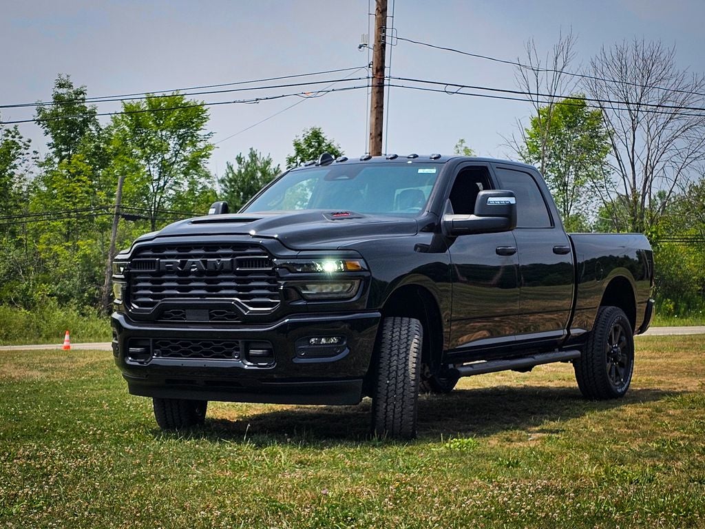 2026 RAM Ram 2500 RAM 2500 BLACK EXPRESS CREW CAB 4X4 6'4' BOX
