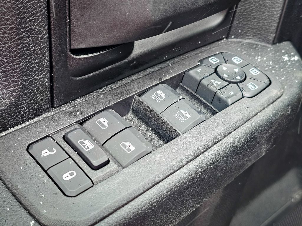 2026 RAM Ram 2500 RAM 2500 BLACK EXPRESS CREW CAB 4X4 6'4' BOX