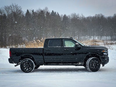 2026 RAM Ram 2500 RAM 2500 BLACK EXPRESS CREW CAB 4X4 6'4' BOX