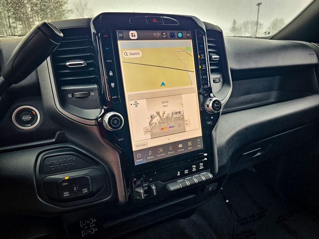 2026 RAM Ram 2500 RAM 2500 BLACK EXPRESS CREW CAB 4X4 6'4' BOX