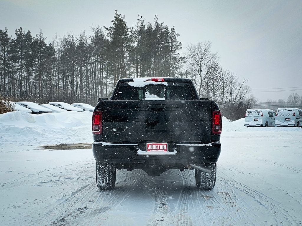2026 RAM Ram 2500 RAM 2500 BLACK EXPRESS CREW CAB 4X4 6'4' BOX