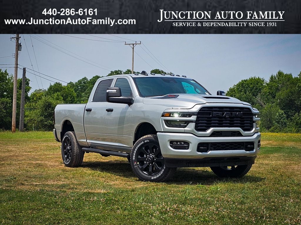 2026 RAM Ram 2500 RAM 2500 BLACK EXPRESS CREW CAB 4X4 6'4' BOX