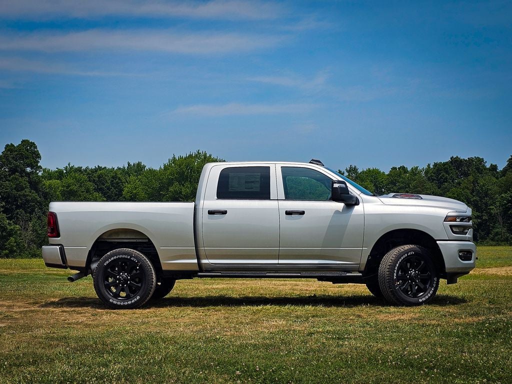 2026 RAM Ram 2500 RAM 2500 BLACK EXPRESS CREW CAB 4X4 6'4' BOX