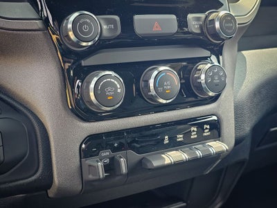 2026 RAM Ram 2500 RAM 2500 BLACK EXPRESS CREW CAB 4X4 6'4' BOX