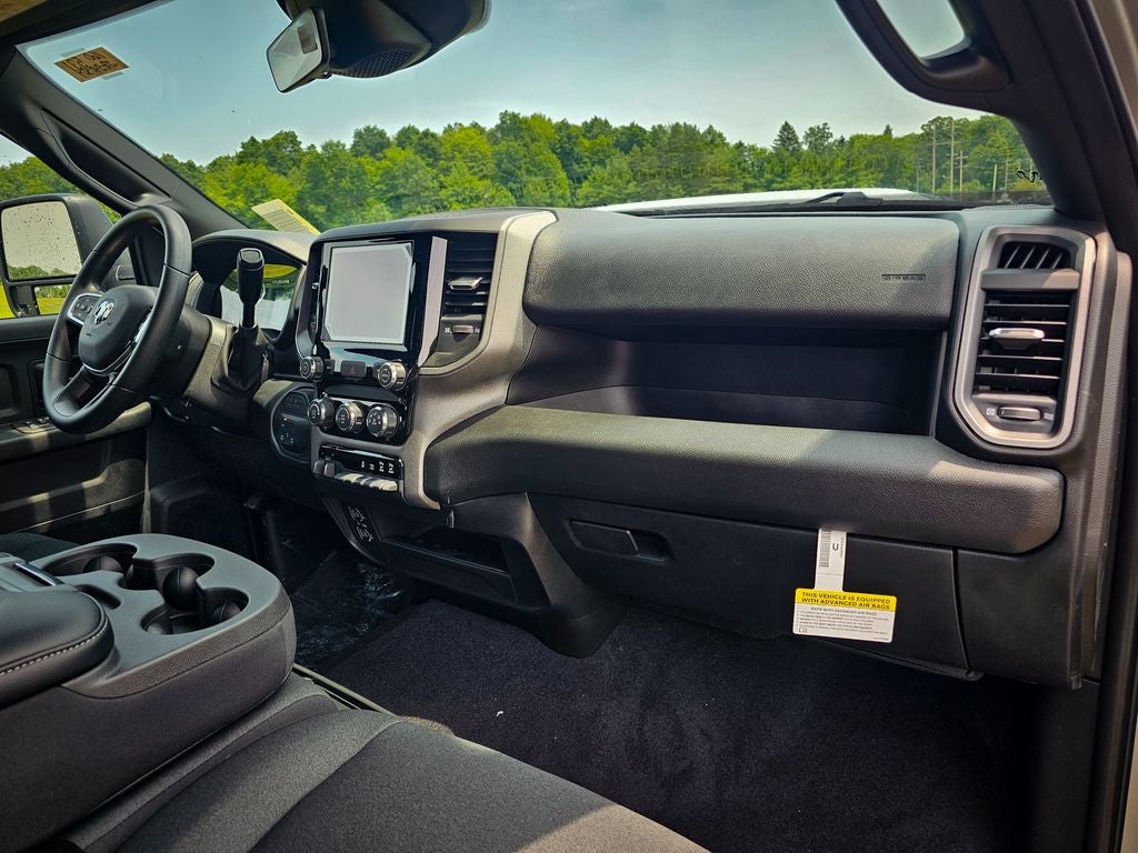 2026 RAM Ram 2500 RAM 2500 BLACK EXPRESS CREW CAB 4X4 6'4' BOX
