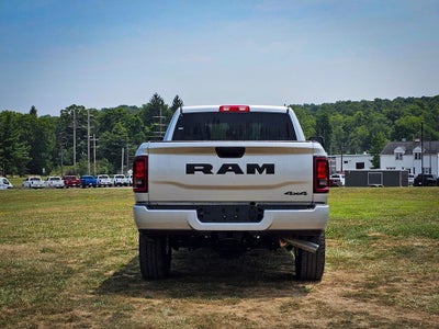 2026 RAM Ram 2500 RAM 2500 BLACK EXPRESS CREW CAB 4X4 6'4' BOX