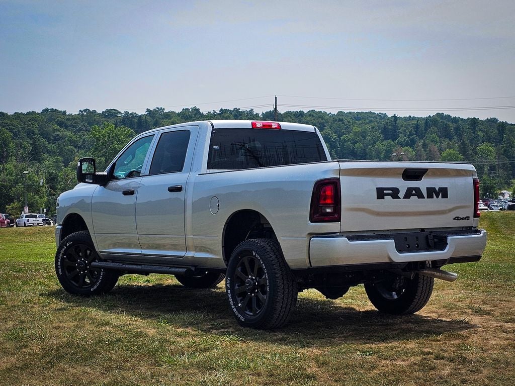 2026 RAM Ram 2500 RAM 2500 BLACK EXPRESS CREW CAB 4X4 6'4' BOX