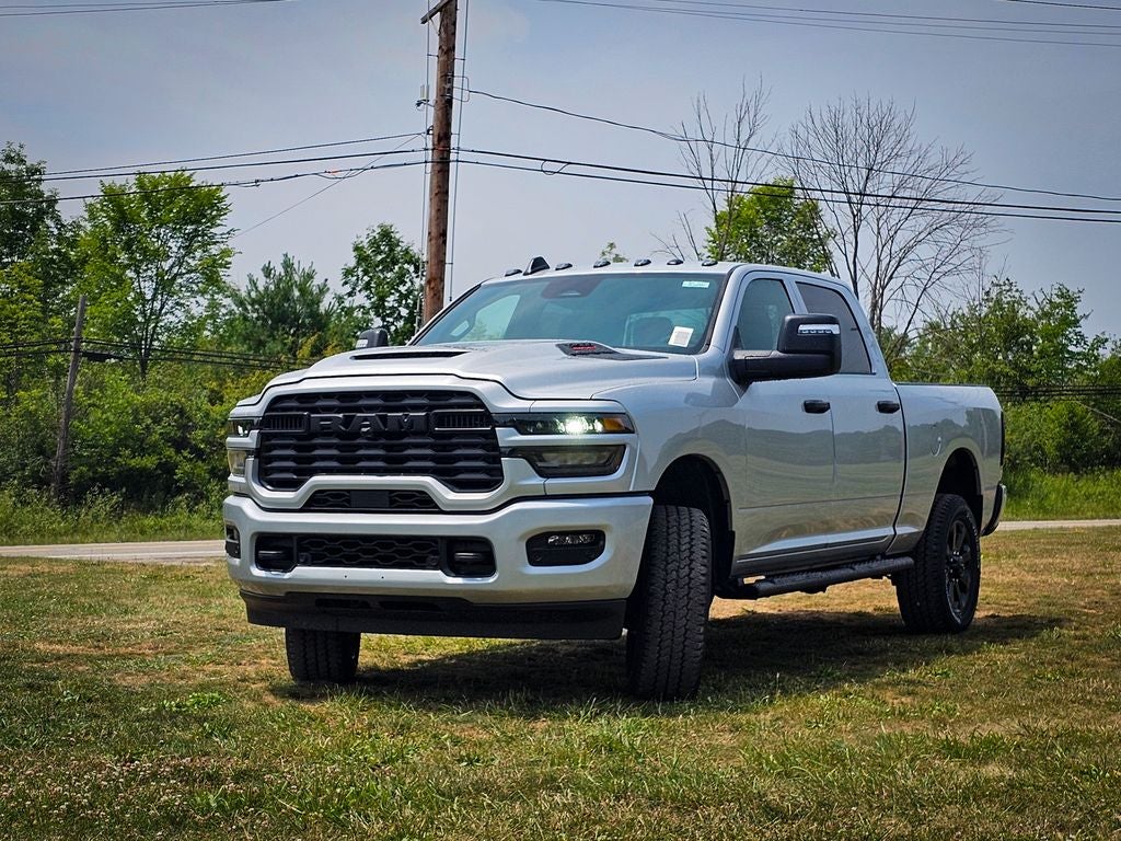 2026 RAM Ram 2500 RAM 2500 BLACK EXPRESS CREW CAB 4X4 6'4' BOX