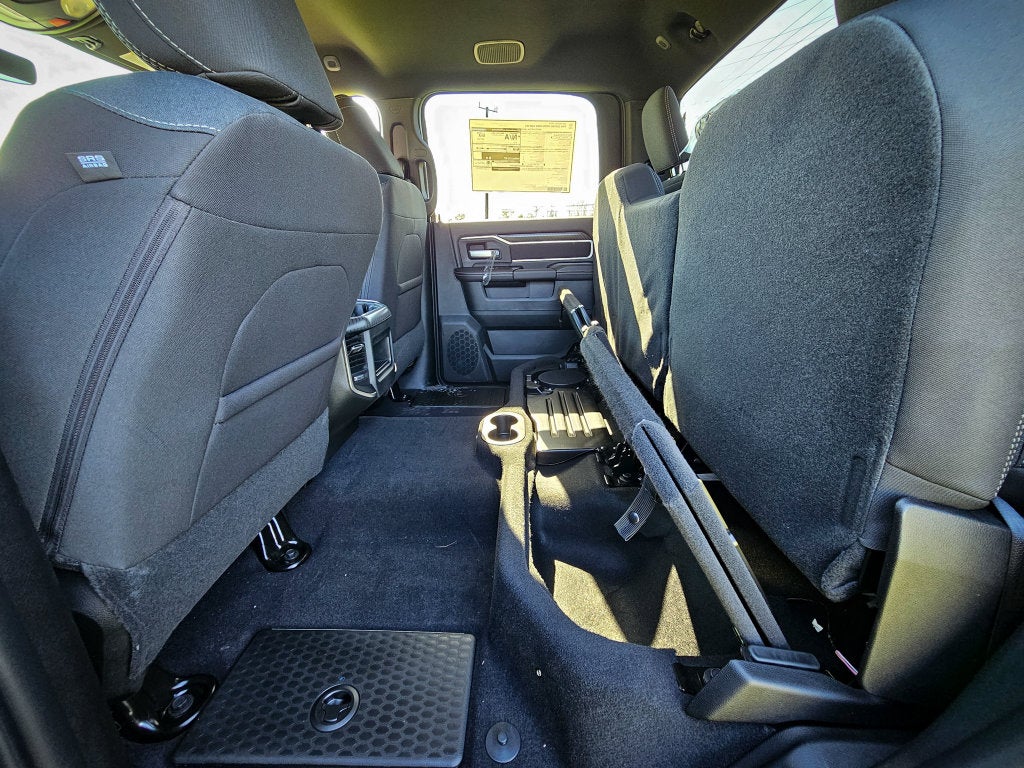 2027 RAM Ram 2500 RAM 2500 BIG HORN CREW CAB 4X4 6'4' BOX