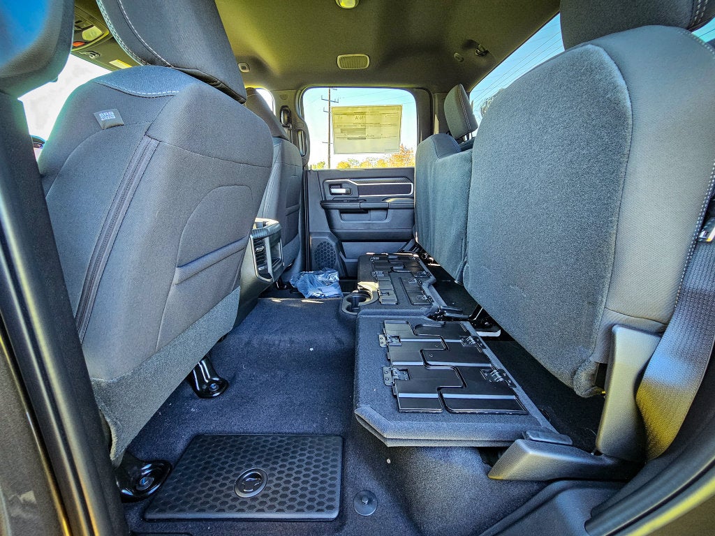 2027 RAM Ram 2500 RAM 2500 BIG HORN CREW CAB 4X4 6'4' BOX