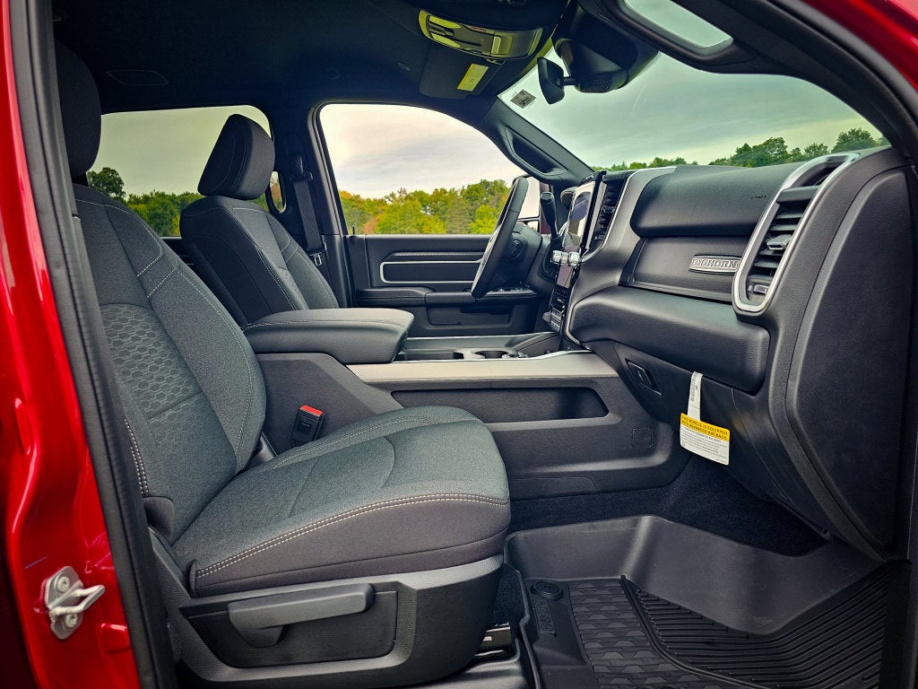 2027 RAM Ram 2500 RAM 2500 BIG HORN CREW CAB 4X4 6'4' BOX