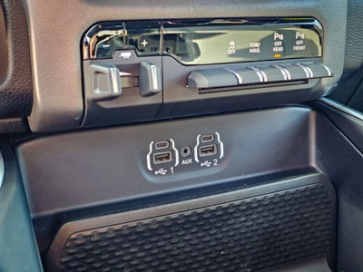 2022 RAM 2500 Big Horn Crew Cab 4x4 6'4' Box