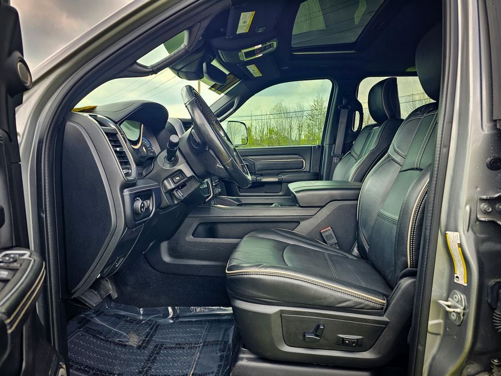2019 RAM 2500 Limited Crew Cab 4x4 6'4' Box