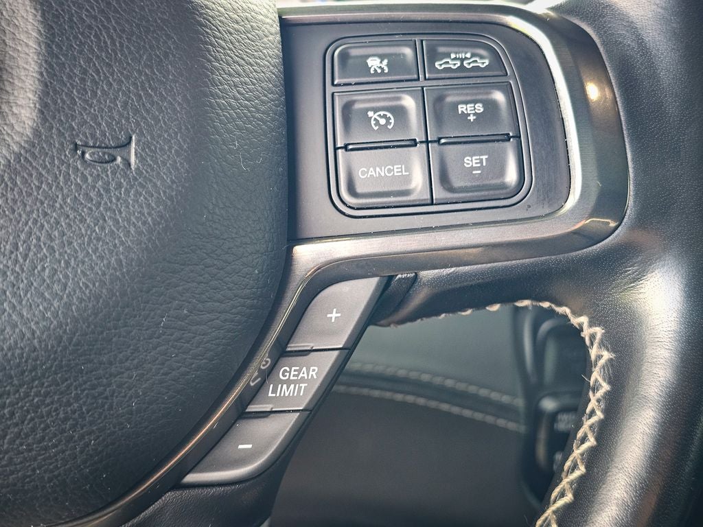 2019 RAM 2500 Limited Crew Cab 4x4 6'4' Box
