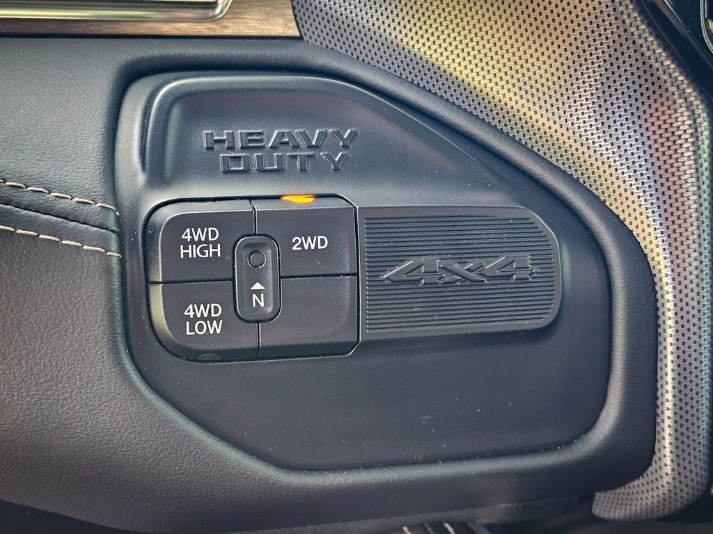 2019 RAM 2500 Limited Crew Cab 4x4 6'4' Box