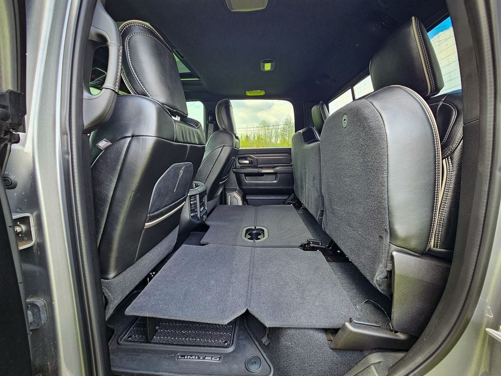 2019 RAM 2500 Limited Crew Cab 4x4 6'4' Box