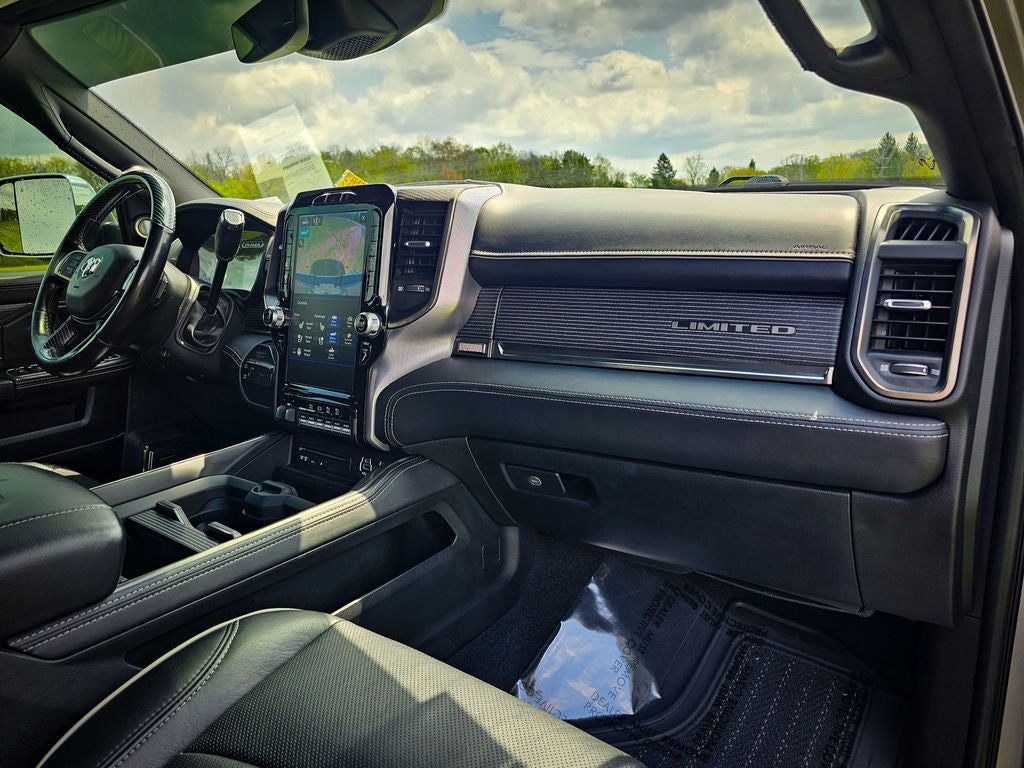 2019 RAM 2500 Limited Crew Cab 4x4 6'4' Box