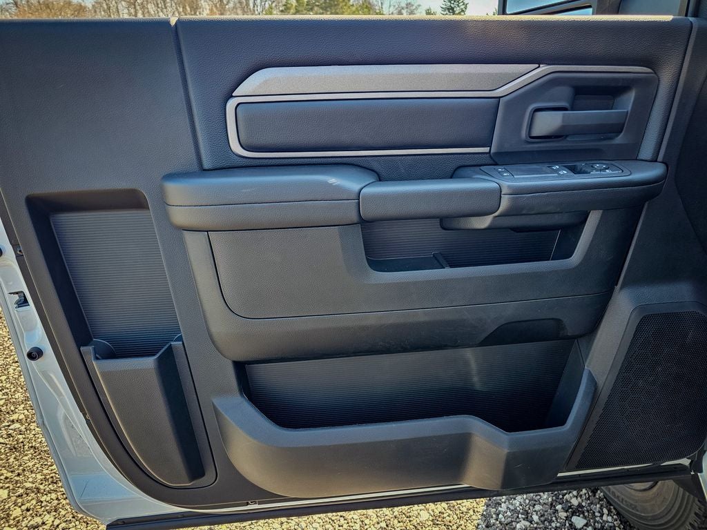 2026 RAM Ram 5500 Chassis Cab RAM 5500 TRADESMAN CHASSIS REGULAR CAB 4X4 60' CA