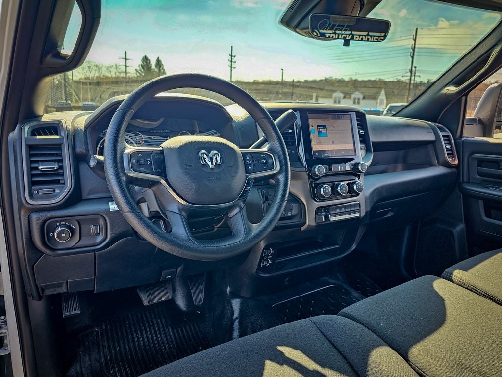 2026 RAM Ram 5500 Chassis Cab RAM 5500 TRADESMAN CHASSIS REGULAR CAB 4X4 60' CA