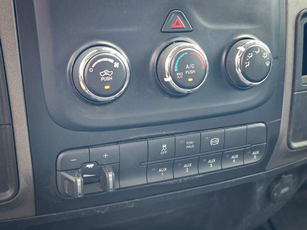 2018 RAM 5500 Chassis Tradesman/SLT