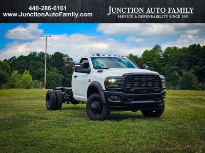 2026 RAM 5500 Chassis RAM 5500 TRADESMAN CHASSIS REGULAR CAB 4X4 84' CA