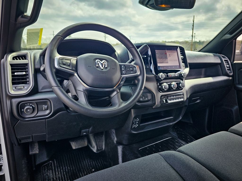 2026 RAM Ram 5500 Chassis Cab RAM 5500 TRADESMAN CHASSIS REGULAR CAB 4X4 84' CA