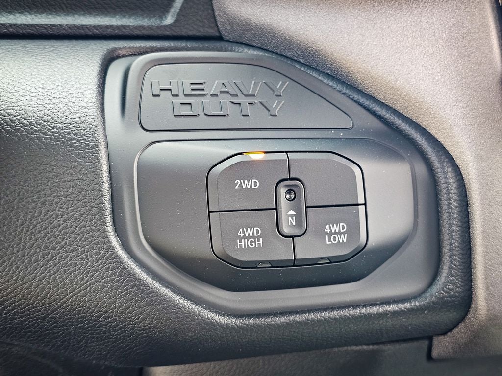 2026 RAM Ram 5500 Chassis Cab RAM 5500 TRADESMAN CHASSIS REGULAR CAB 4X4 84' CA