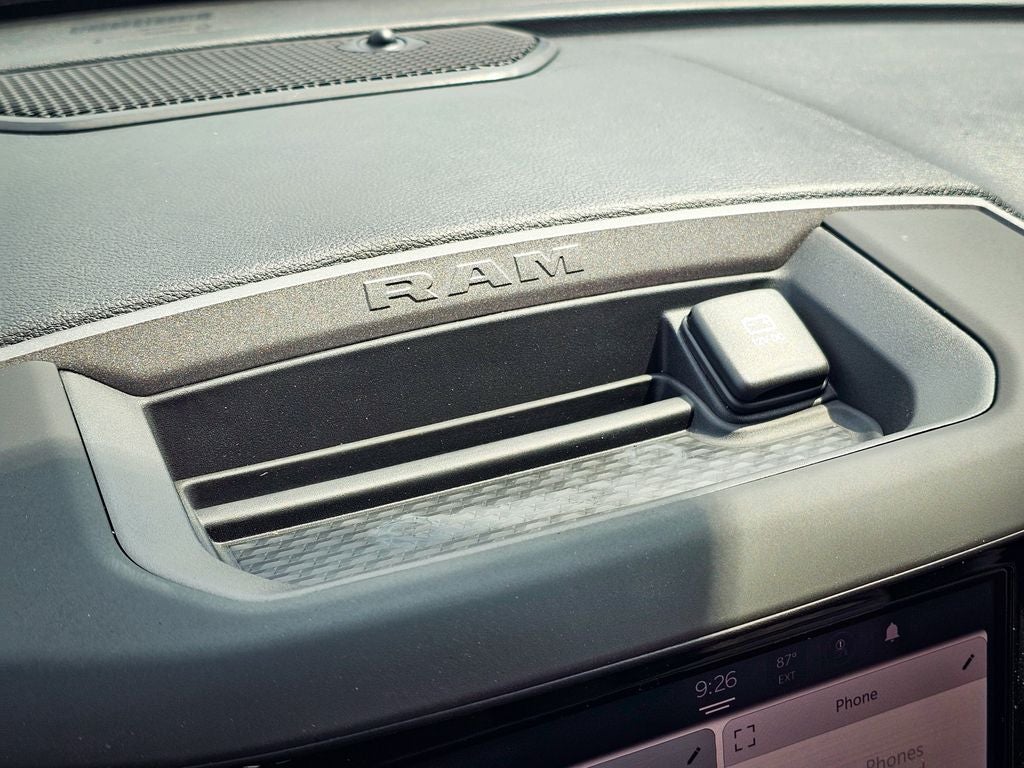 2026 RAM Ram 5500 Chassis Cab RAM 5500 TRADESMAN CHASSIS REGULAR CAB 4X4 84' CA