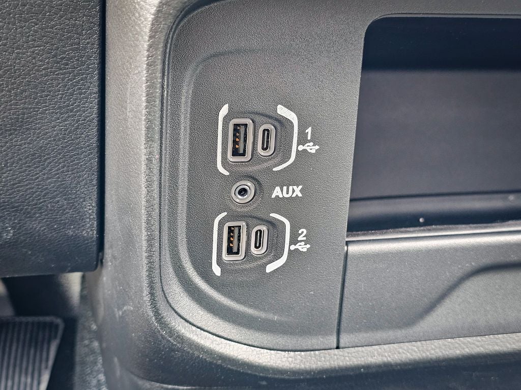 2026 RAM Ram 5500 Chassis Cab RAM 5500 TRADESMAN CHASSIS REGULAR CAB 4X4 84' CA