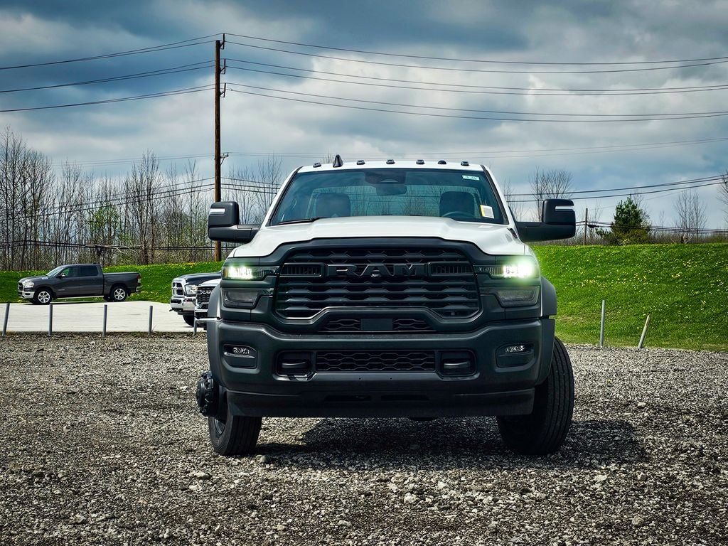 2026 RAM Ram 5500 Chassis Cab RAM 5500 TRADESMAN CHASSIS REGULAR CAB 4X4 84' CA
