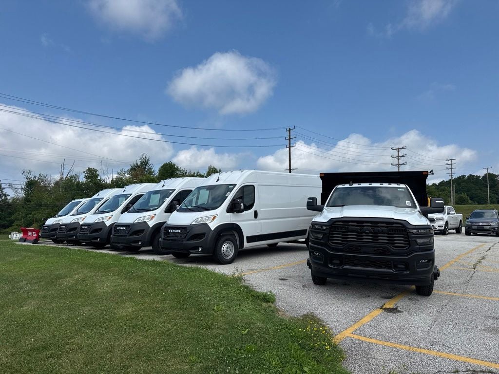 2026 RAM 3500 Chassis RAM 3500 TRADESMAN CHASSIS REGULAR CAB 4X4 60' CA