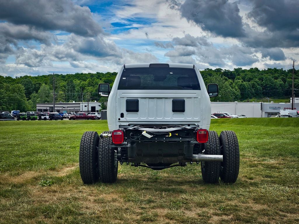 2026 RAM Ram 3500 Chassis Cab RAM 3500 TRADESMAN CHASSIS REGULAR CAB 4X4 60' CA