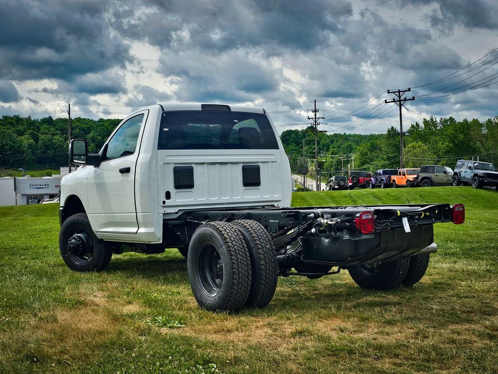 2026 RAM Ram 3500 Chassis Cab RAM 3500 TRADESMAN CHASSIS REGULAR CAB 4X4 60' CA