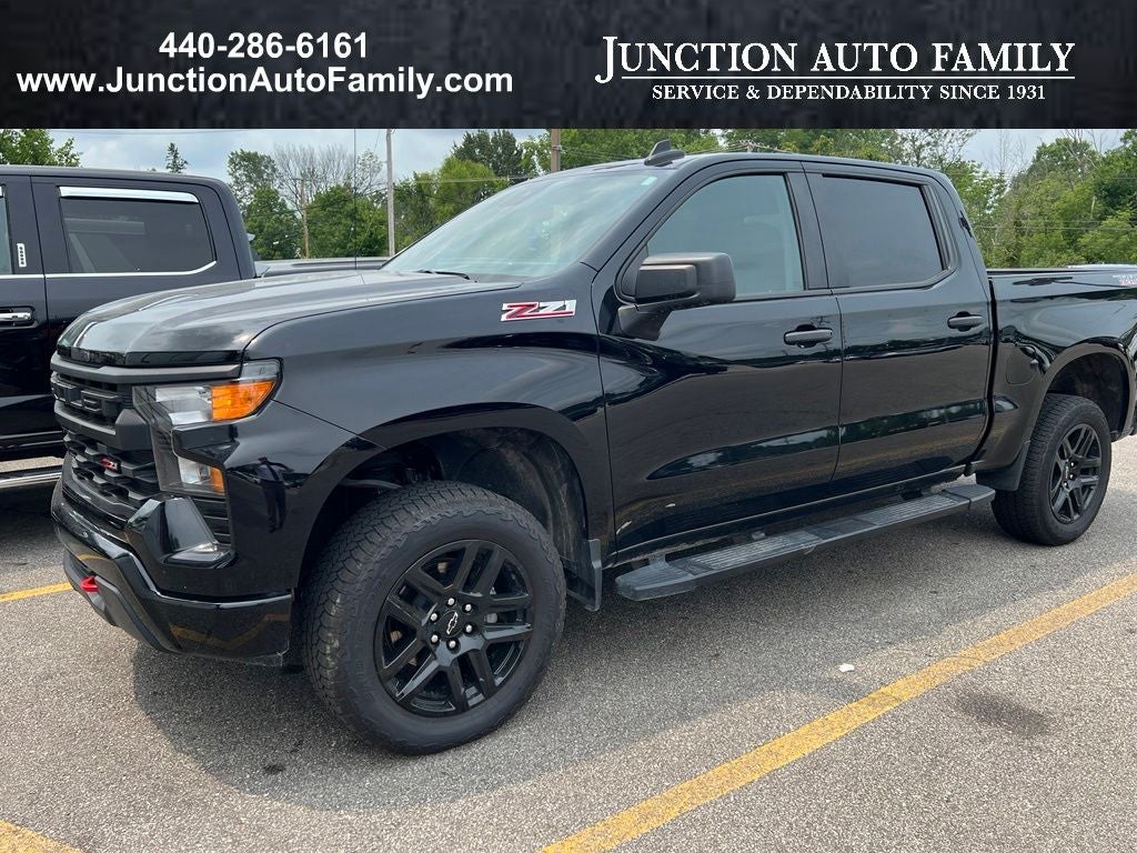 2025 Chevrolet Silverado 1500 4WD Crew Cab Short Bed Custom Trail Boss