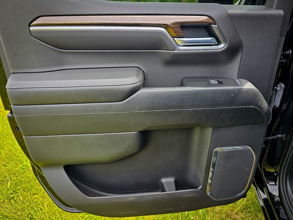 2022 Chevrolet Silverado 1500 4WD Crew Cab Short Bed RST