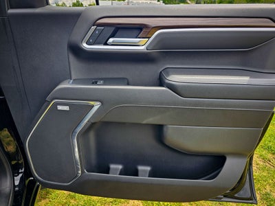 2022 Chevrolet Silverado 1500 4WD Crew Cab Short Bed RST