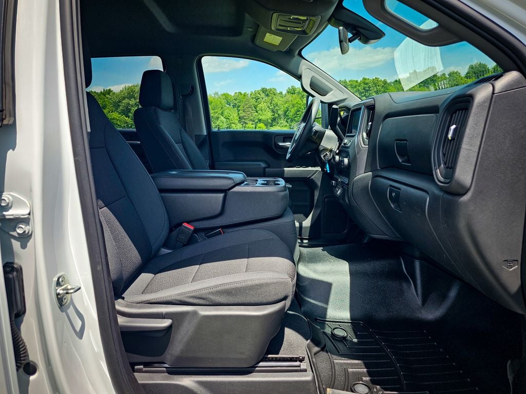2021 Chevrolet Silverado 1500 4WD Crew Cab Short Bed Custom
